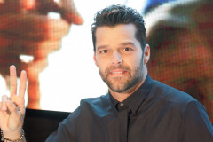 Ricky_Martin_in_store_appearance_Sydney_Australia_1