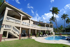 Balconies and patios at Maria's