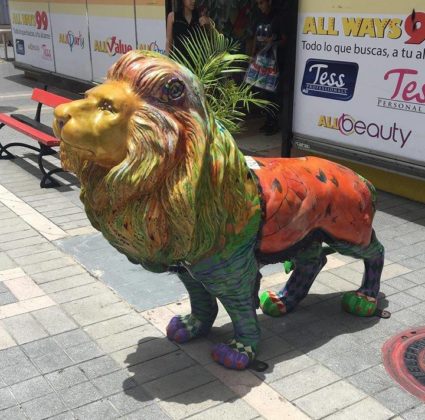 Painted lion sculpture in Puerto Rico