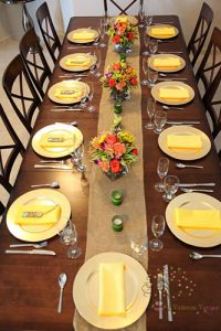 Table settings at Maria's Villa PR
